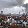 Die riesige Rauchwolke zieht über Pfullendorf.