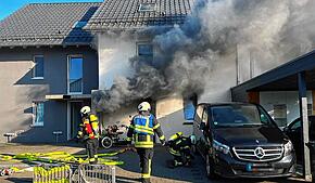 Bei einem Brand in Uhldingen-Mühlhofen sind sechs Menschen verletzt worden. Als Brandursache gilt ein Pedelec-Akku.