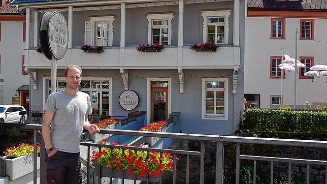 Entlang der Alb in St. Blasien gibt es verschiedene Geschäfte und eine Fußgängerzone. Maximilian Wagner (39) lebt seit 2014 in St. ...
