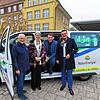 Staatssekretärin Elke Zimmer (zweite von links) informiert sich in Murg über den Bürgerbus als Vorbild für Mobilitiätsangebot im ...
