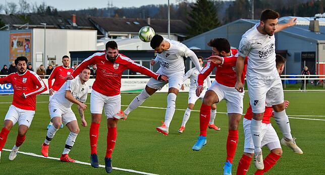 Bild 1: VfB Waldshut und FC Wittlingen trennen sich 3:3 im Spitzenspiel &ndash; und wir haben Bilder!