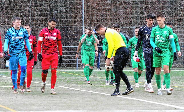 Bild 19: Der TSV Aach-Linz gewinnt sein letztes Spiel des Jahres mit 3:1. Wir haben die besten Bilder!