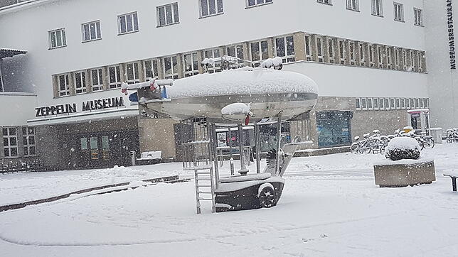 Bild 9: Die Stadt in weiß: Bilder aus dem verschneiten Friedrichshafen