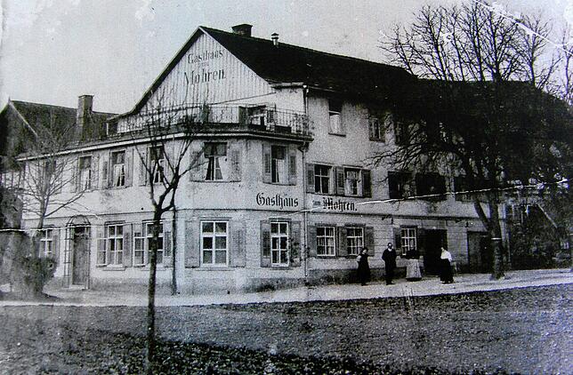 Die Anfänge des Fremdenverkehrs gab es auf der Insel Reichenau Anfang des 20. Jahrhunderts. Unter anderem wurde das Gasthaus Mohren zum ...