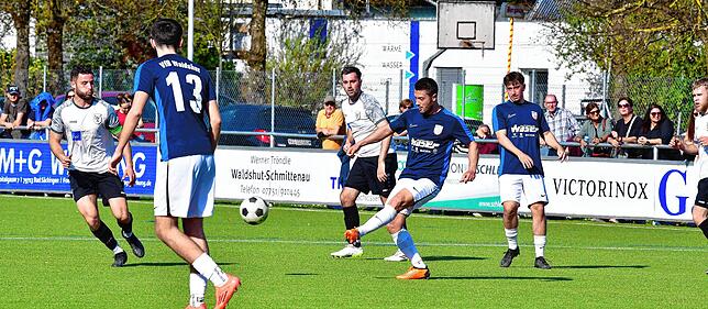 Bild 28: SV Buch siegt 3:2 beim VfB Waldshut – und wir haben Fotos!