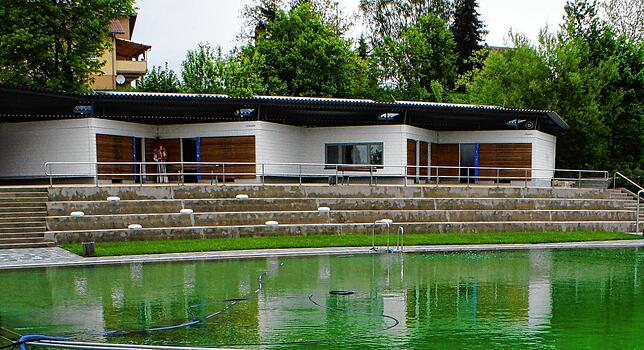 Glatt wird die Wasserfläche auch im Naturerlebnisbad Murg MuRheNa erst einmal bleiben.