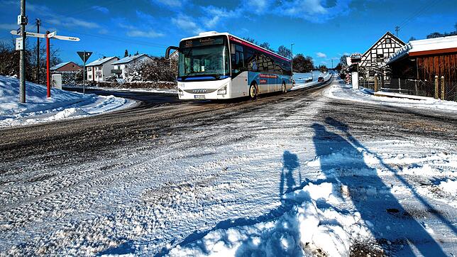 Im Kreuzungsbereich der Ziegelbühlstraße sind keine Verkehrsmaßnahmen geplant. Die Hauptzufahrt zum Baugebiet &bdquo;Heudorfer ...
