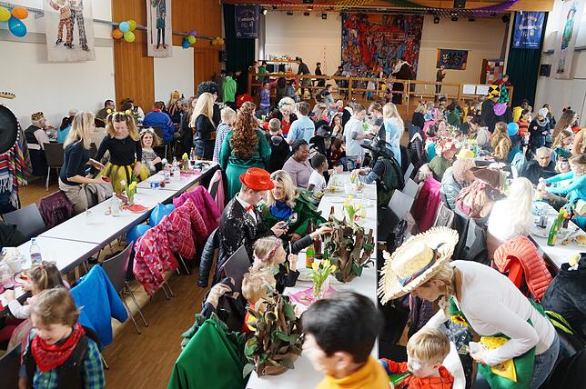 Bild 33: Bilder vom Kinderumzug- und Kinderball in Ludwigshafen
