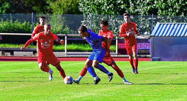 Bild 8: Neuer Spitzenreiter FC Tiengen 08 besiegt den TuS Efringen-Kirchen mit 4:1 &ndash; und wir haben Bilder!