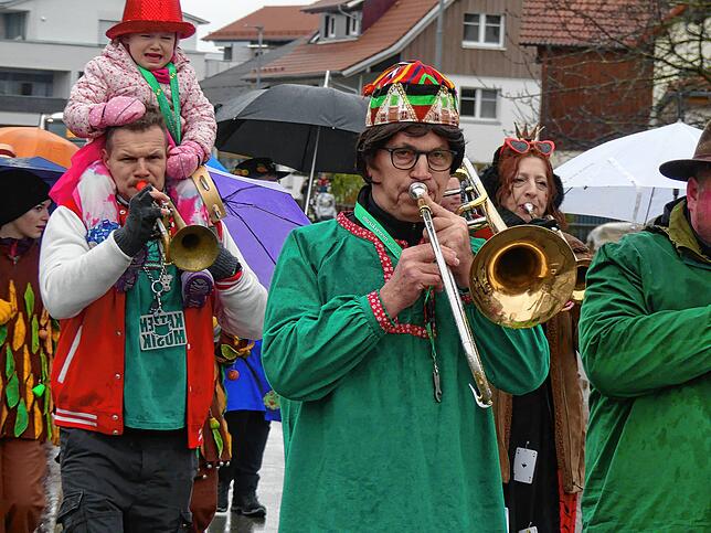 Bild 9: Rathaussturm in Ahausen: Die beeindruckendsten Bilder des Fasnacht-Spektakels in 2025
