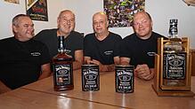Jack Daniels ist ihr Markenzeichen, doch die Jacky Connection aus Unadingen hat ein großes Herz. Die für den Oktober geplante Rocknacht ...