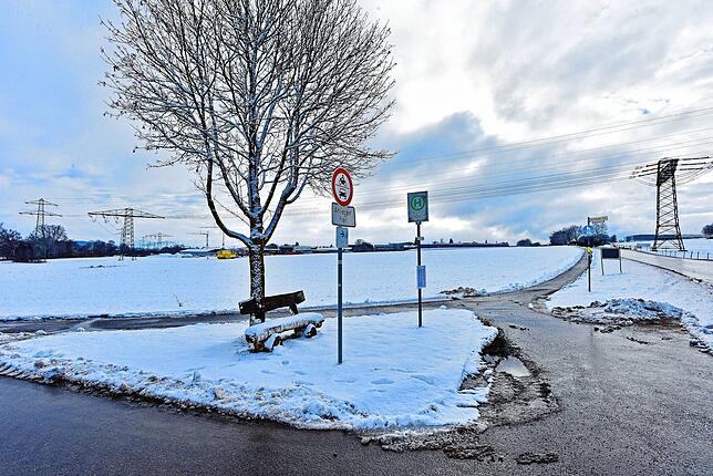 Das Gewerbegebiet Breitelen Strangen soll 2022 erweitert werden. Im Bild zu sehen ist der Straßenkreuzungsbereich beim Ziegelhof.