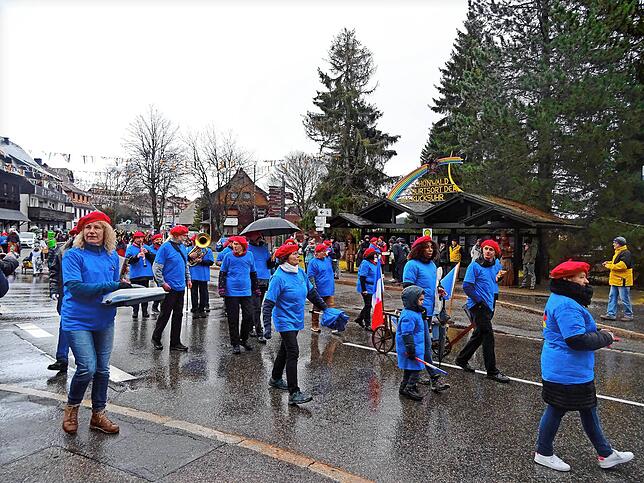 Die französische Gruppe Bourg-Achard beteiligt sich an der Schönwälder Fasnet.