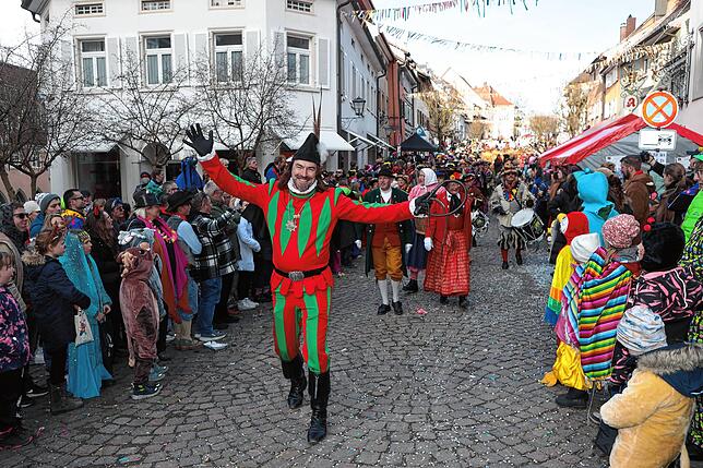 Bild 19: Fasnetszauber in Engen: Jubiläumsumzug 2025 in beeindruckenden Bildern