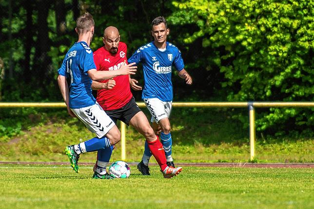 Bild 10: SF Schliengen gewinnt in der Bezirksliga-Relegation 4:0 beim FC 08 Bad Säckingen &ndash; wir haben Bilder!