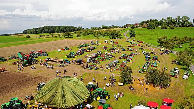 Die Premiere des Traktortreffens fand 2017 als Bürgerprojekt des Radolfzeller Stadtjubiläums statt. Auch in diesem Jahr werden auf den ...