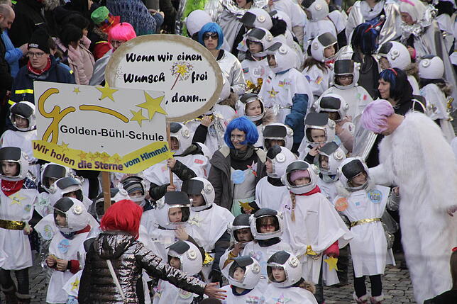 Bild 22: Bilder vom großen Kinderumzug in VS-Villingen am Schmotzigen &ndash; Teil 1