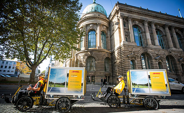 Bild 3: In Konstanz gibt es viele verschiedene Lieferdienste, aber keinen zentralen Anbieter, der Pakete zu Kunden ausfährt. Sollte die Stadt Konstanz das selbst übernehmen?