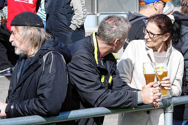 Bild 16: SV Deggenhausertal gewinnt Kellerderby gegen SG BAT mit 1:0. Wir waren mit der Kamera dabei!