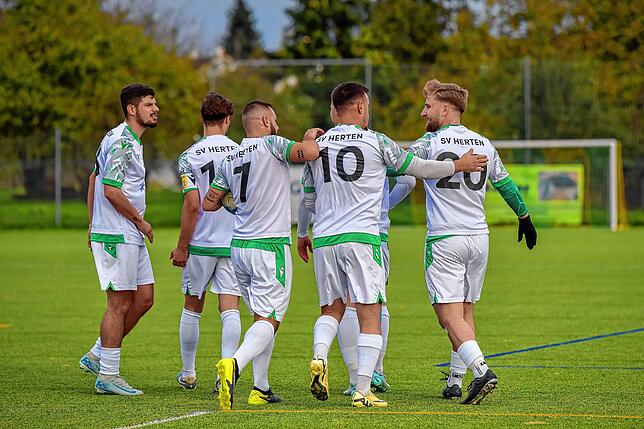 Bild 20: SV Herten besiegt den SV Waldhaus mit 4:1 – und wir haben Bilder!