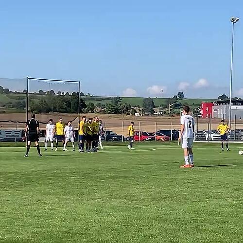 75. Minute Freistoßmöglichkeit für den SV Aasen durch Tevfik Ceylan