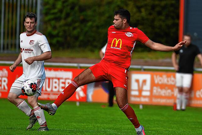 Bild 10: FC Wallbach sichert sich ein 2:2 gegen den FC Schönau &ndash; und wir haben die Bilder!