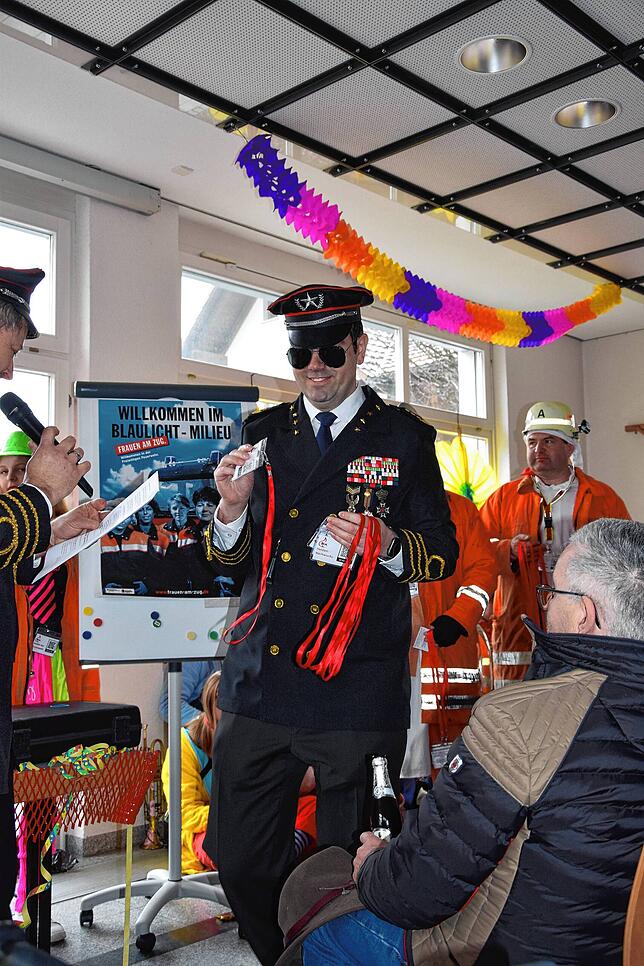 Bild 17: Bilder vom Weilheimer Narrengericht: Fasnet in voller Farbenpracht erleben