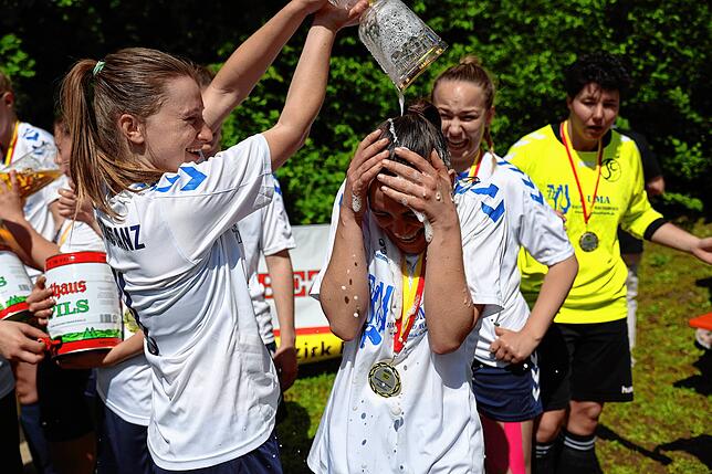 Bild 1: Die besten Bilder vom Bezirkspokalfinale der Frauen zwischen der SG Höri und Konstanz-Wollmatingen