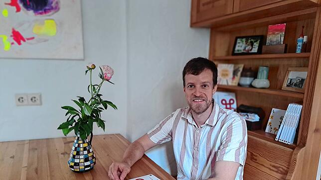Cornelius Back aus Engen hat sein erstes Buch veröffentlicht. In dem Jugendroman geht es um die Themen Freiheit, Tod und die Unendlichkeit.