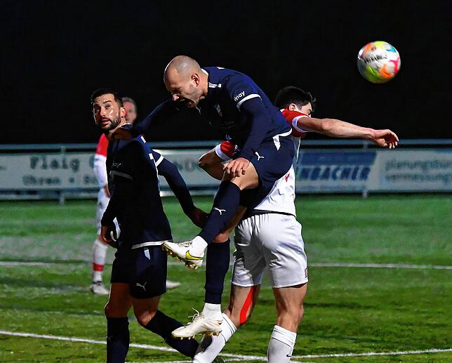 Bild 47: VfB Waldshut feiert 9:0-Kantersieg beim FC Rot-Weiß Weilheim &ndash; und wir haben Bilder!