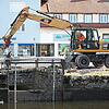 Seit zehn Tagen bereits laufen die Arbeiten an der Brücke zwischen Mühlenweiher und Apotheke.