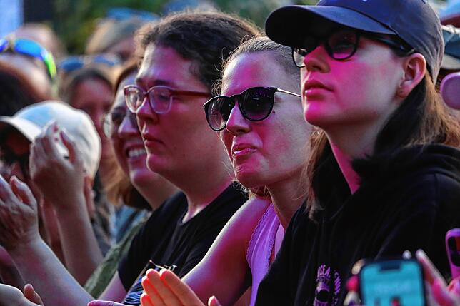 Bild 25: Open Air in Meersburg: Samu Haber verzaubert Fans