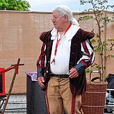 Harald Dreher, Chef des vielköpfigen Organisationsteams, ist beim Stettener Spectaculum ein viel gefragter Mann.