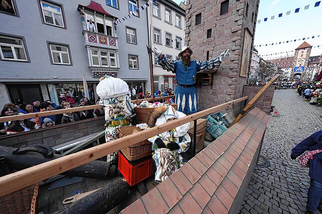 Bild 18: So schön war es am Dienstag beim großen Umzug in Villingen (Teil 2)