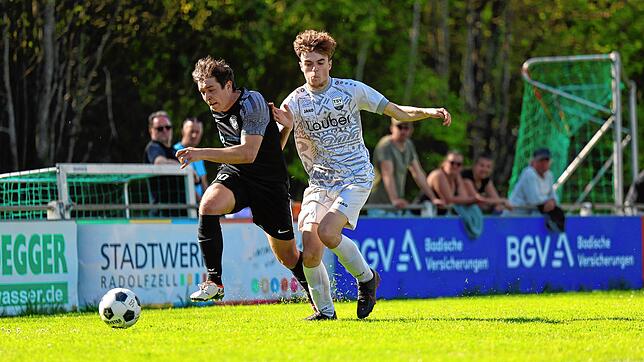Bild 2: Unsere Bildergalerie vom 2:0-Sieg des TSV Überlingen/Ried bei der SG Liggeringen/Güttingen