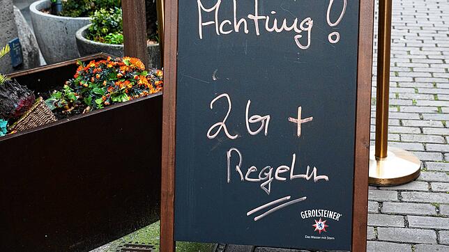 Für Gastronomie, Fitnessstudios und andere Bereiche gilt in Baden-Württemberg aktuell die 2G-Plus-Regelung. Wer frisch geboostert oder ...