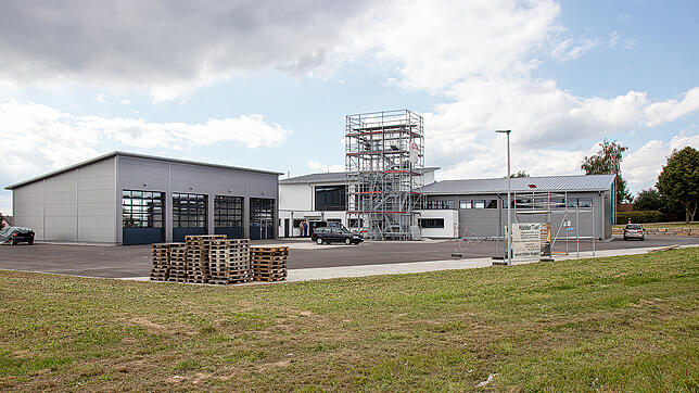 Der rund 2,5 Millionen Euro teure Neubau für Feuerwehr und Bauhof in Sauldorf wird am Wochenende offiziell seiner Bestimmung übergeben.