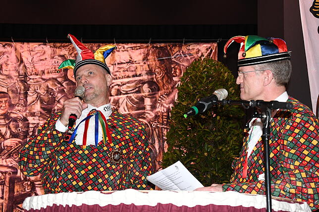 Wer wird es? Fürsprech Michael Nadig (links) und Kläger Wolfgang Reuther sagen an, wer der Beklagte 2020 wird.