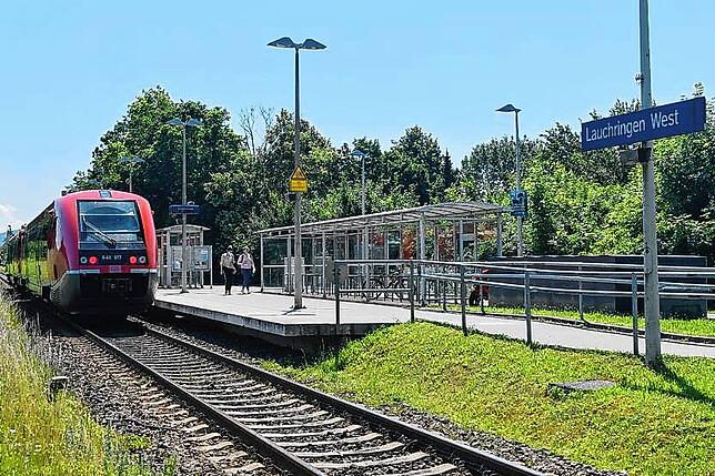 Bahnhaltepunkt Lauchringen-West in Unterlauchringen.