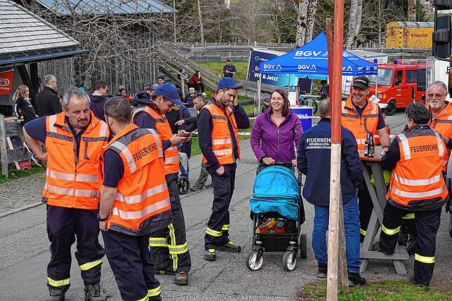 Bild 2: Buntes Programm zur „Langen Nacht der Feuerwehr“