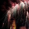 Mit einem schönen Feuerwerk feierten Bürger aus Heiligenberg und teils weiterer Umgebung den Jahreswechsel im Vorhof des Schlosses ...