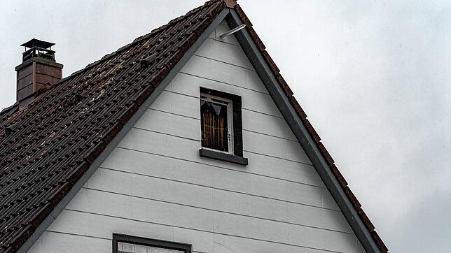 In dem Zimmer des Dachspitzes entwickelte sich der tödliche Brand, bei dem Freitagmorgen in der Villinger Südstadt ein 17-Jähriger umkam.