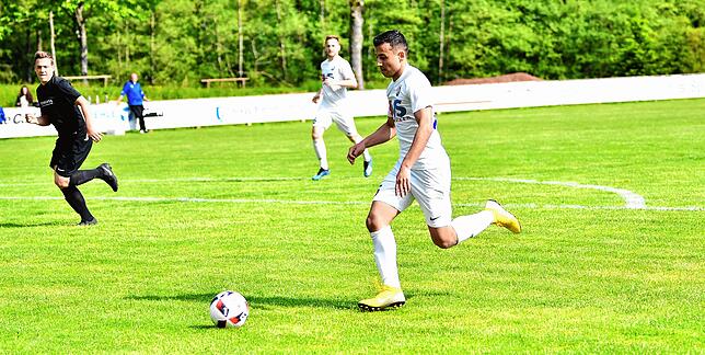 Bild 21: FC Erzingen siegt mit 6:3 bei der Spvgg. Brennet-Öflingen &ndash; und wir haben die Bilder!