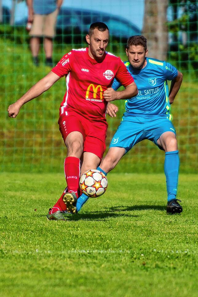 Bild 26: SV Buch besiegt den FC Wallbach mit 6:0 &ndash; und wir haben Bilder!