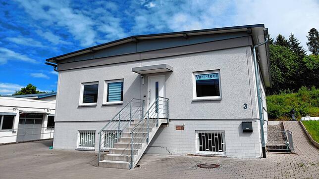 Für dieses Gebäude in der Straße am Hermannsberg genehmigte der Stockacher Planungsausschuss eine Umnutzung als Cannabis-Plantage. ...