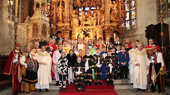 Die Fastnacht begann ihre Festkarriere im Mittelalter als christliches Schwellenfest vor der Fastenzeit. Narrenmessen sind immer voll ...