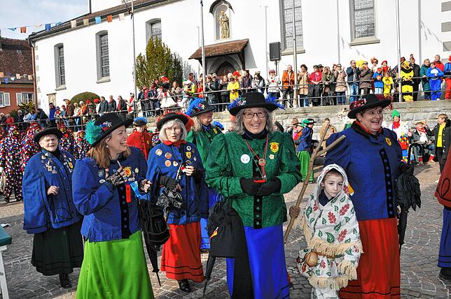 Bild 9: Markdorf: Narrenbaumsetzen 2025 – alle Highlights und besten Einblicke!