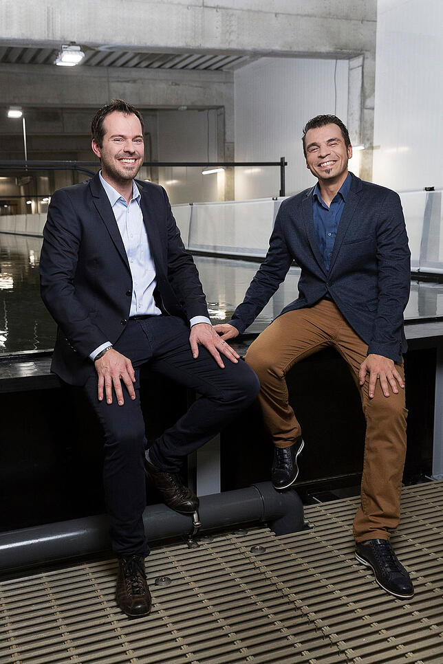 Die SwissShrimp-Geschäftsführer Rafael Waber und Michael Siragusa (von links) freuen sich: Ihre Shrimps kommen gut an.