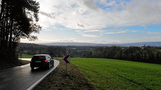 Ist diese Landschaft zu schade für einen Solarpark? Nicht der Hintergrund, am leichten Hang vor der Bahnlinie zwischen Radolfzell und ...