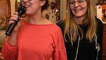 Neue Ideen für den närrischen Nachwuchs der Meßkircher Katzenzunft haben Franziska Schmid (links) und Selina Maier.